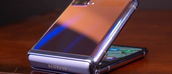 Samsung galaxy z Flip 5G